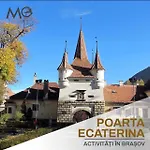 Floor Luxury Apartment- Family Friendly - Mountain View - Huge Balcony - Apartament Brașov