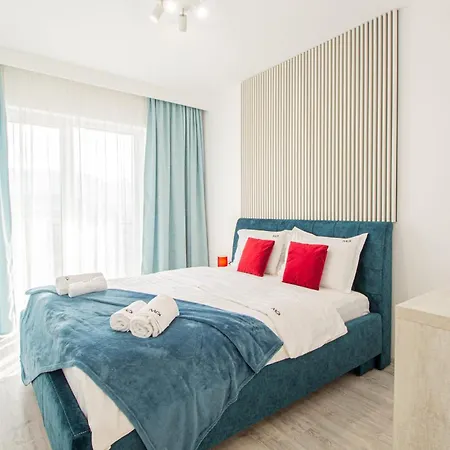 Appartement Luxury 2br 10thfloor Mountain View Large Balcony Floor Heating New Building Board Games Self Check-in Shopping Center 360 Tour Free Parking Braşov