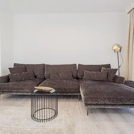 Mohost View 2br - Luxury With Mountains View *