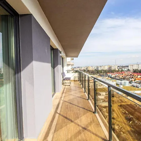Floor Luxury Apartment- Family Friendly - Mountain View - Huge Balcony Brasov